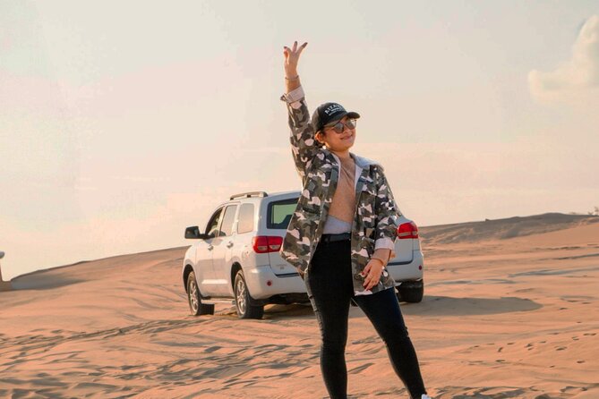 Desert Thrills Wild Dunes Safari in Doha - Camels, sandboarding, falcons, and other extras
