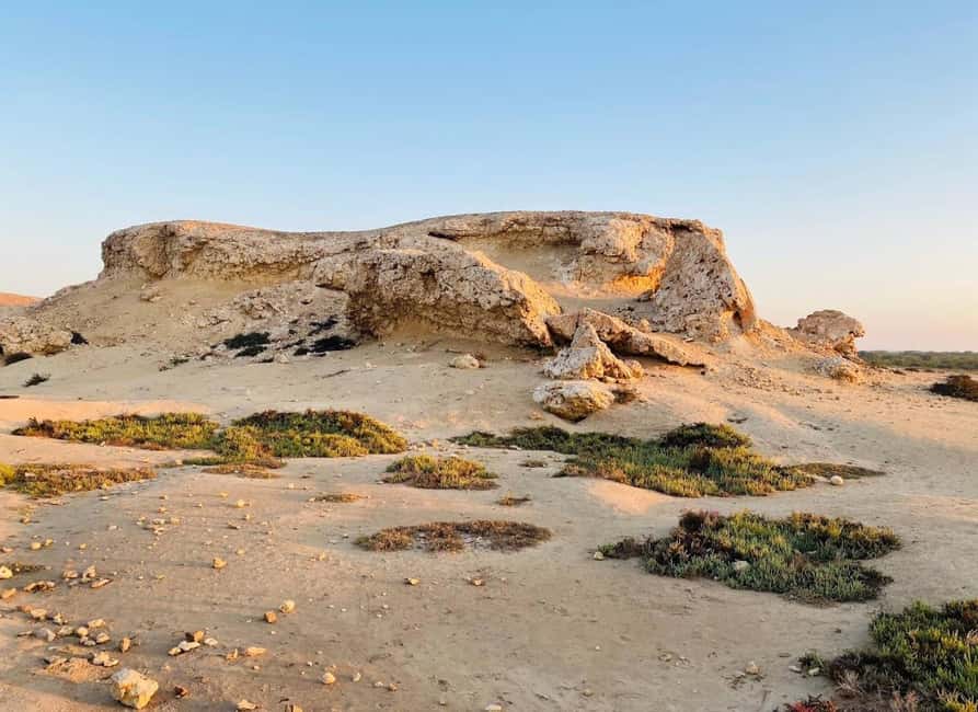 Doha: Al Zubara Fort, Al Jumail & Al Thakira Tour - Al Jumail, an abandoned village with room for photos