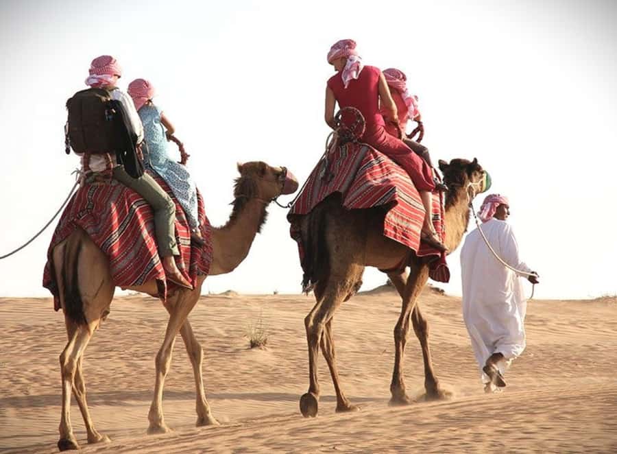Doha: Desert Safari, Dune Bashing, Sandboarding, Camel Ride - The first 40 minutes of dune bashing