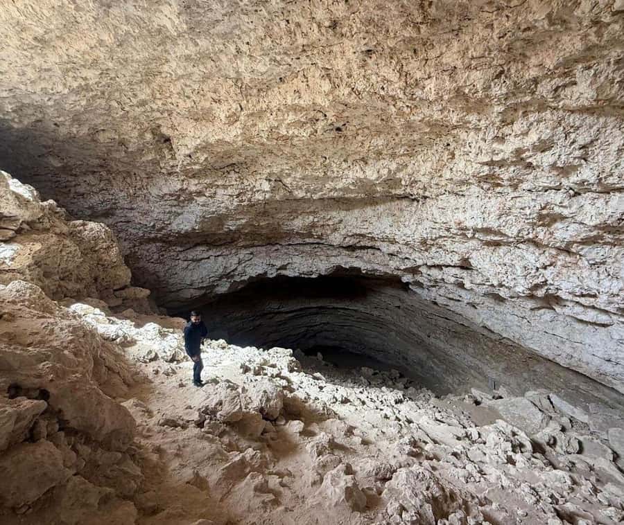 Doha: Guided Al Misfir Cave Tour - From Doha to western Qatar in about 270 minutes