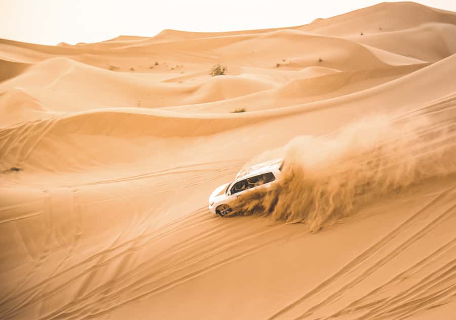 Doha: Half-Day Desert Safari, Quad Bike, Camels & Inland Sea - Preparing the 4x4 for dune bashing