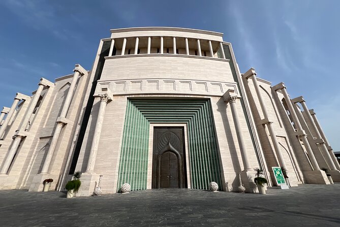 Doha Highlights Guided Tour With Dhow Cruise - The Corniche and a 55-minute dhow cruise
