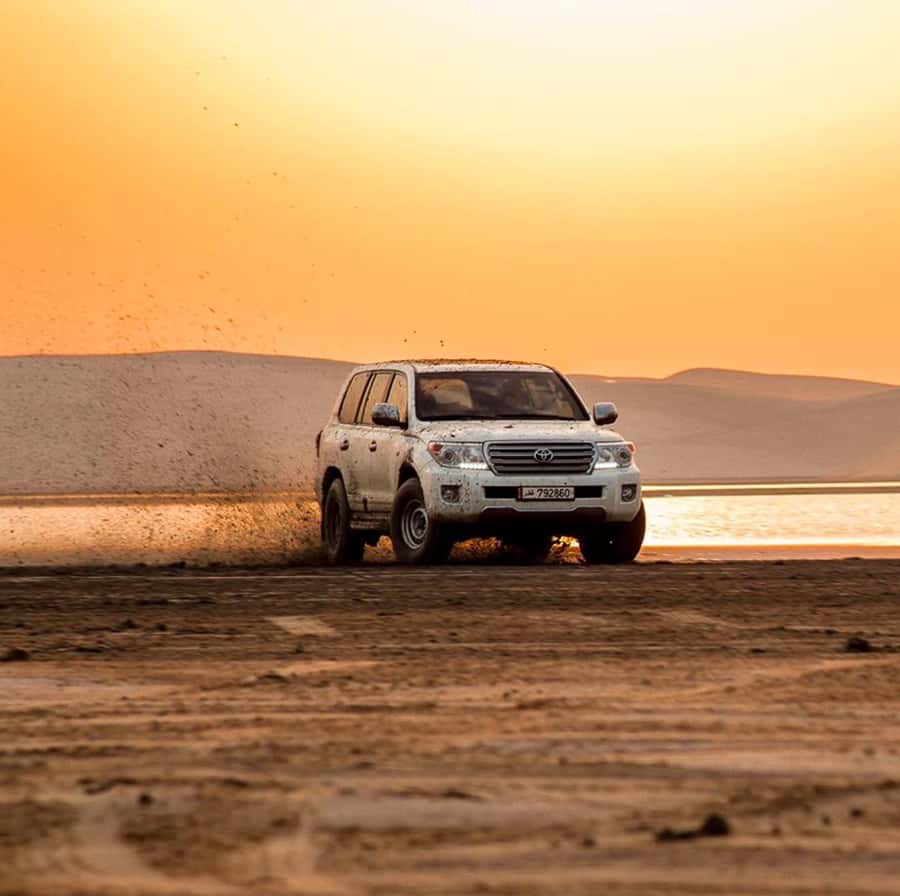 Doha: Inland Sea, Desert Safari, Camel Ride and Sandboarding - The guides are part of the value
