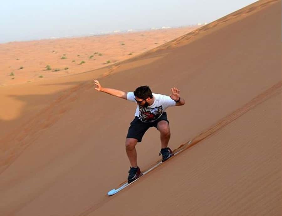 Doha: Night Inland Sea Desert Safari with Full Activities - Reaching the Inland Sea by moonlight