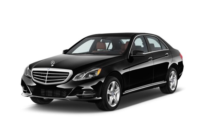 Doha Private Airport and City Transfers - The 60-minute airport wait is the real advantage