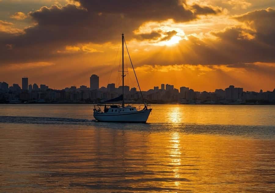 Doha: Speed Boat Adventure – 1 Hour Thrill Ride - Pickup, transfers, and the value of convenience