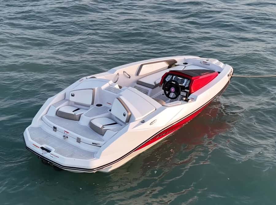 Doha: Speed Boat Adventure – 1 Hour Thrill Ride - Safety, comfort, and what to bring