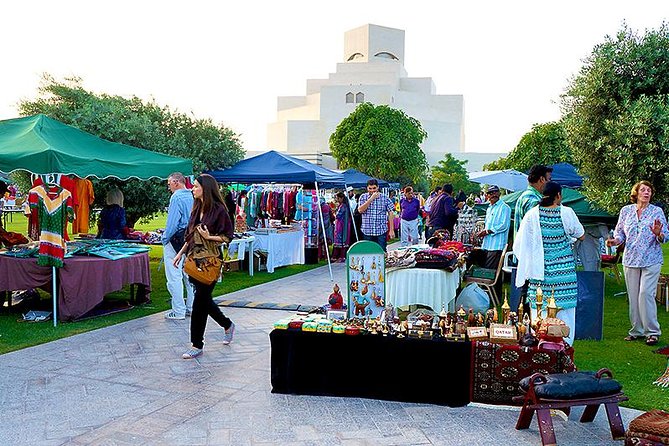 Explore Doha City In 4 hrs - Twenty minutes at The Pearl Island