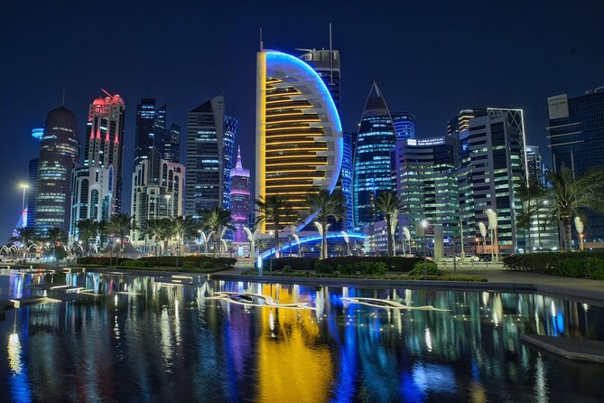 Layover Doha/Doha Transit Tour from Hamad International Airport - Lusail and the I Love Lusail Statue