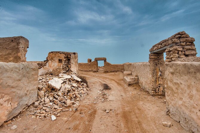 North of Qatar Tour - Al Jassasiya mosque and Qatar’s early religious sites