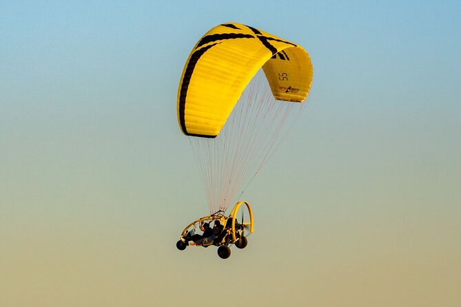 Paratrike Air Tour Doha - Private transport and the long road to the coast