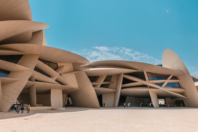 Private Photoshoot in Doha with All Must-See Sites - The photo package and one detail to confirm