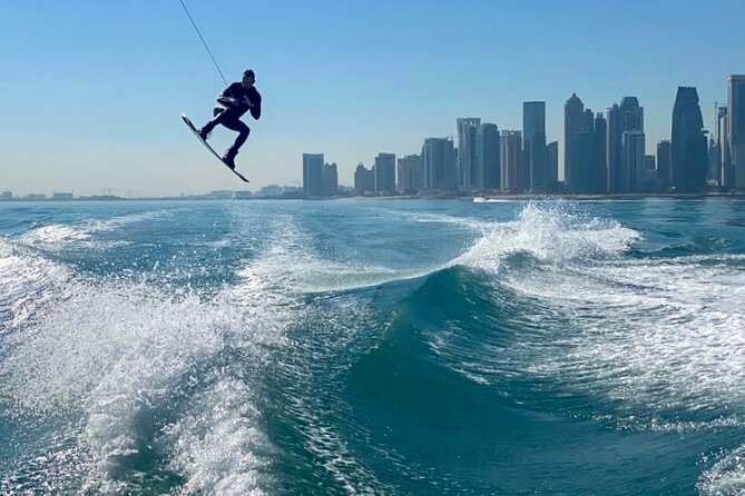 Private Wakesurfing or Wakeboarding along Doha's skyline - Booking advice for a smoother session
