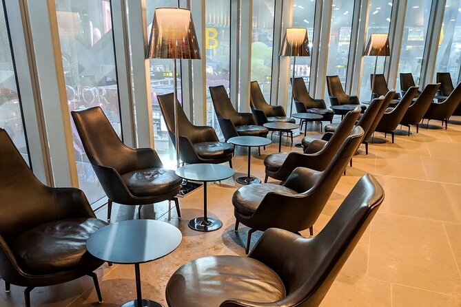 Qatar: Doha Hamad International Airport (DOH) Al Maha Lounge - The shower may be the best reason to book