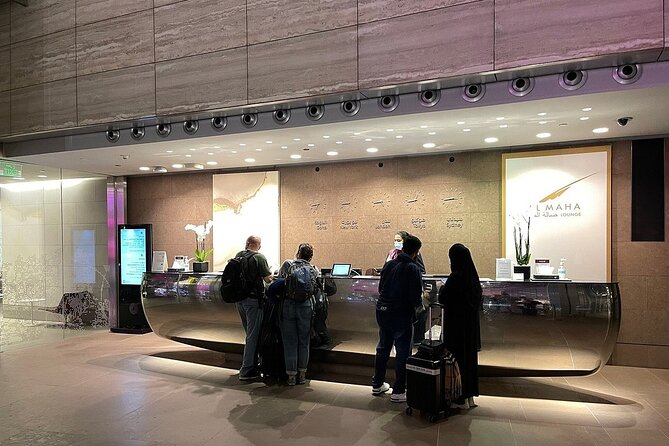 Qatar: Doha Hamad International Airport (DOH) Al Maha Lounge - Four hours or eight hours?