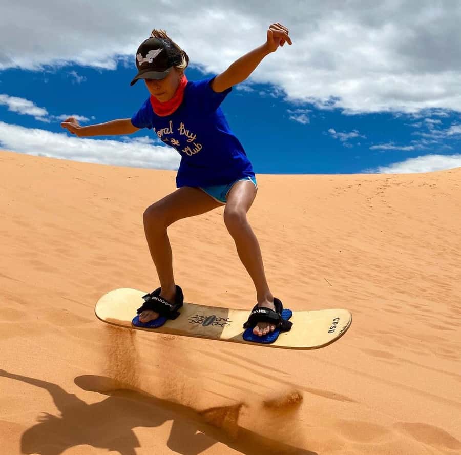 Relax Inland Sea Tour, Desert Safari, Camel Ride, SandBoard - Who will enjoy this desert safari most?