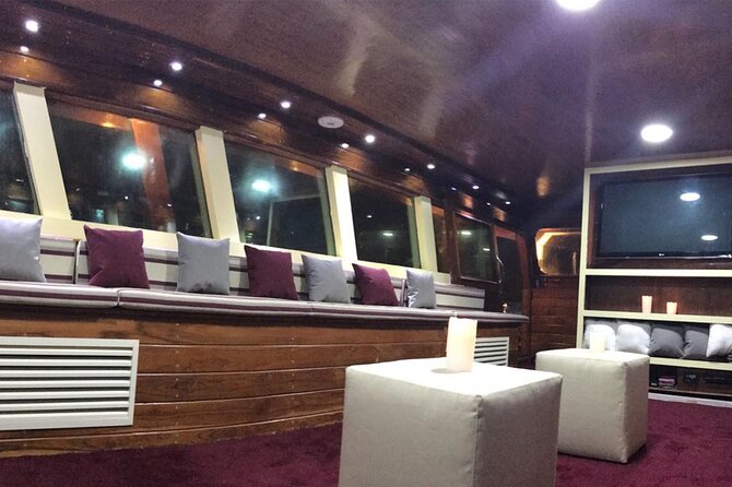 See Doha from the Sea - Who will enjoy this cruise most?