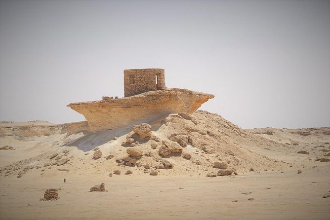 West Coast tour, Zekreet, Richard Serra Sculpture, Mushroom Rock Formation - Walking through Zekreet Fort’s old ruins