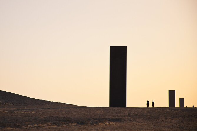 West Of Qatar, Mushroom Rocks, Camel Racing Track, Richard Serra - The pace, vehicle, and private format